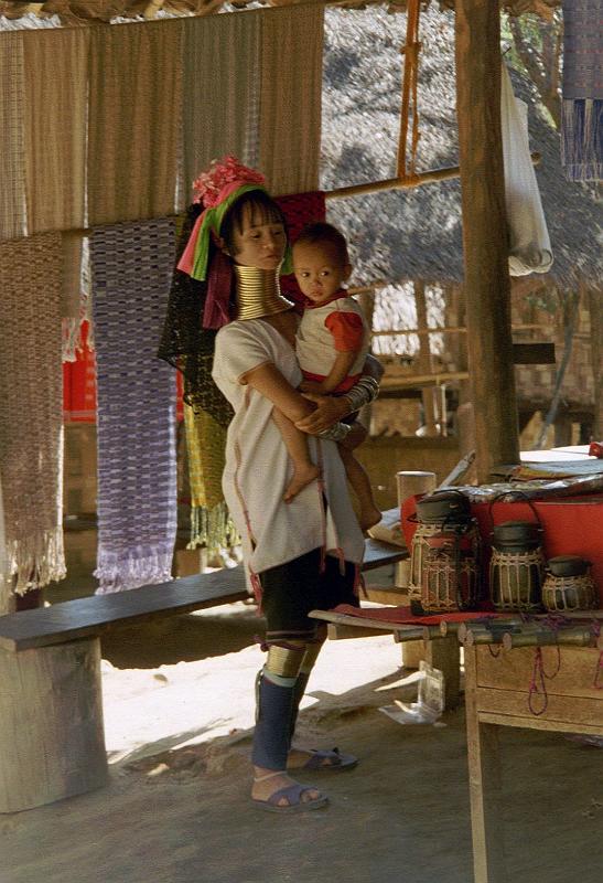 Thai2002_0101.JPG